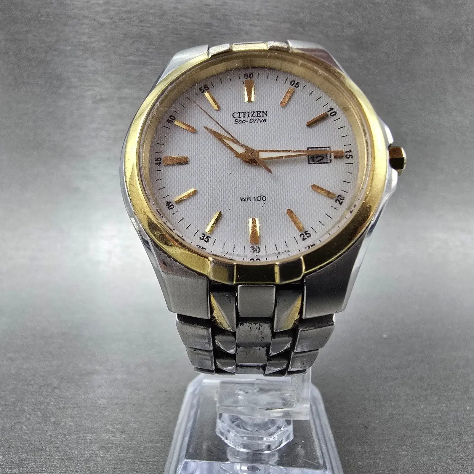 Citizen Eco-Drive Watch Men 38mm White Dial Two Tone Date E111-S049521 Runs NKJN5