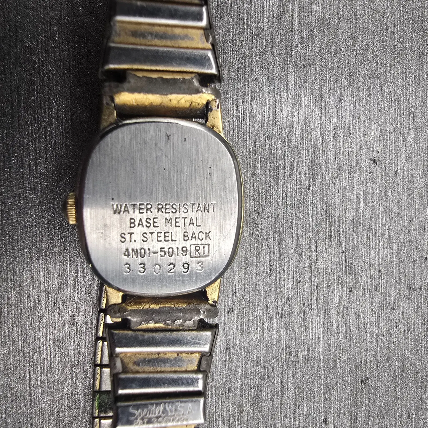 Seiko Watch Women 17mm Champagne Dial Gold Tone Oval 4N01-5019 New Battery VTG10