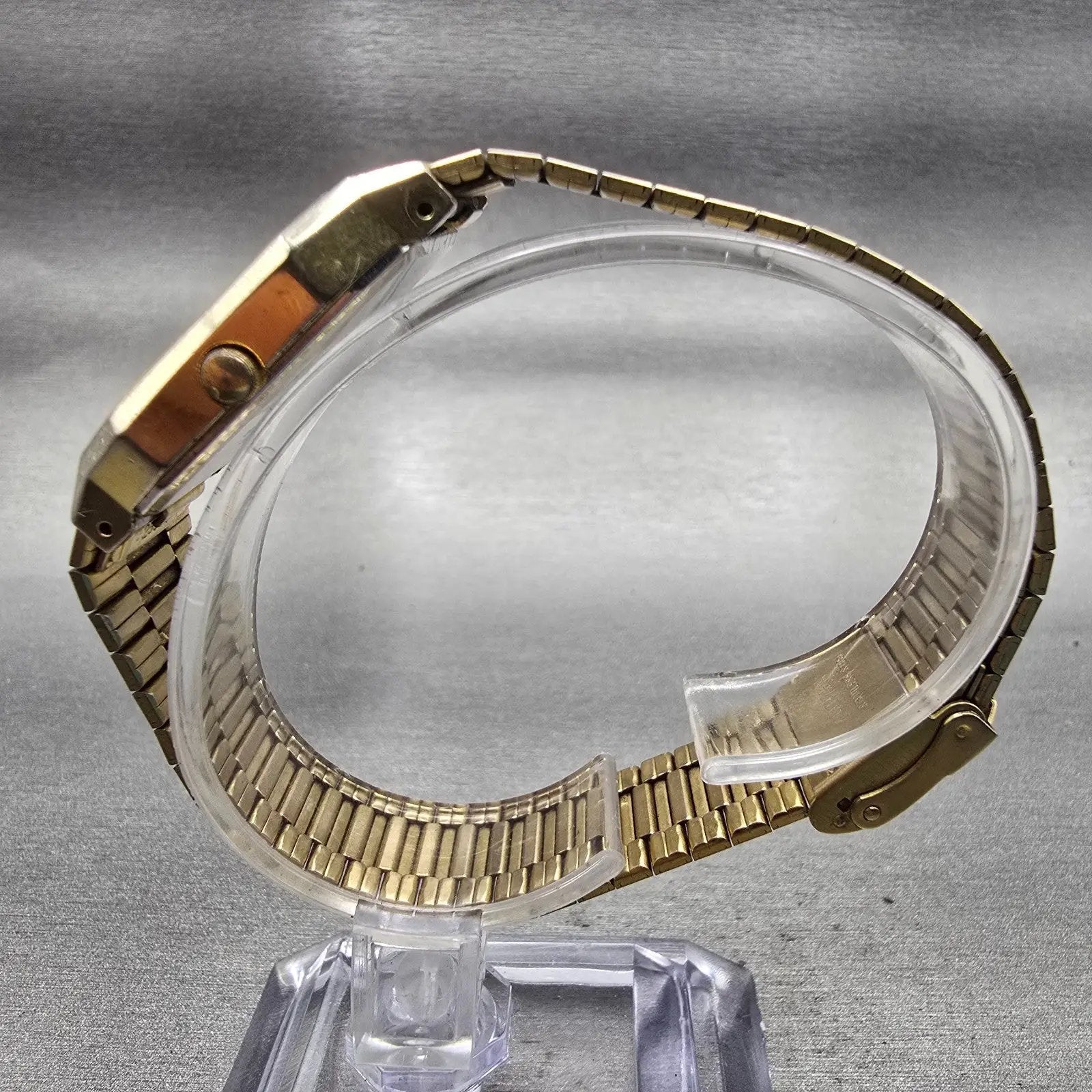 Citizen CQ Watch Men 28mm Silver Dial Gold Tone Rectangle 4031-491963 New Batt6