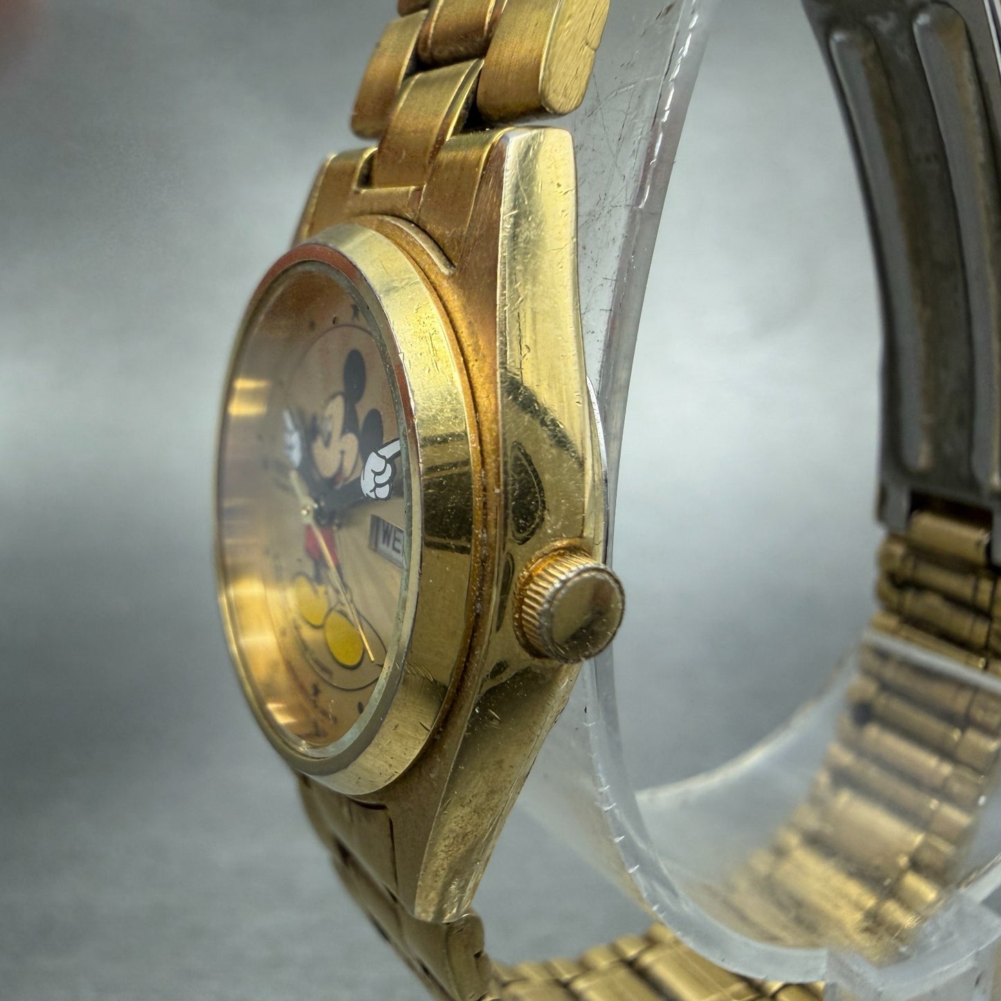 Seiko Mickey Mouse Watch Women 24mm Champagne Dial Gold Tone Daydate New Battery2