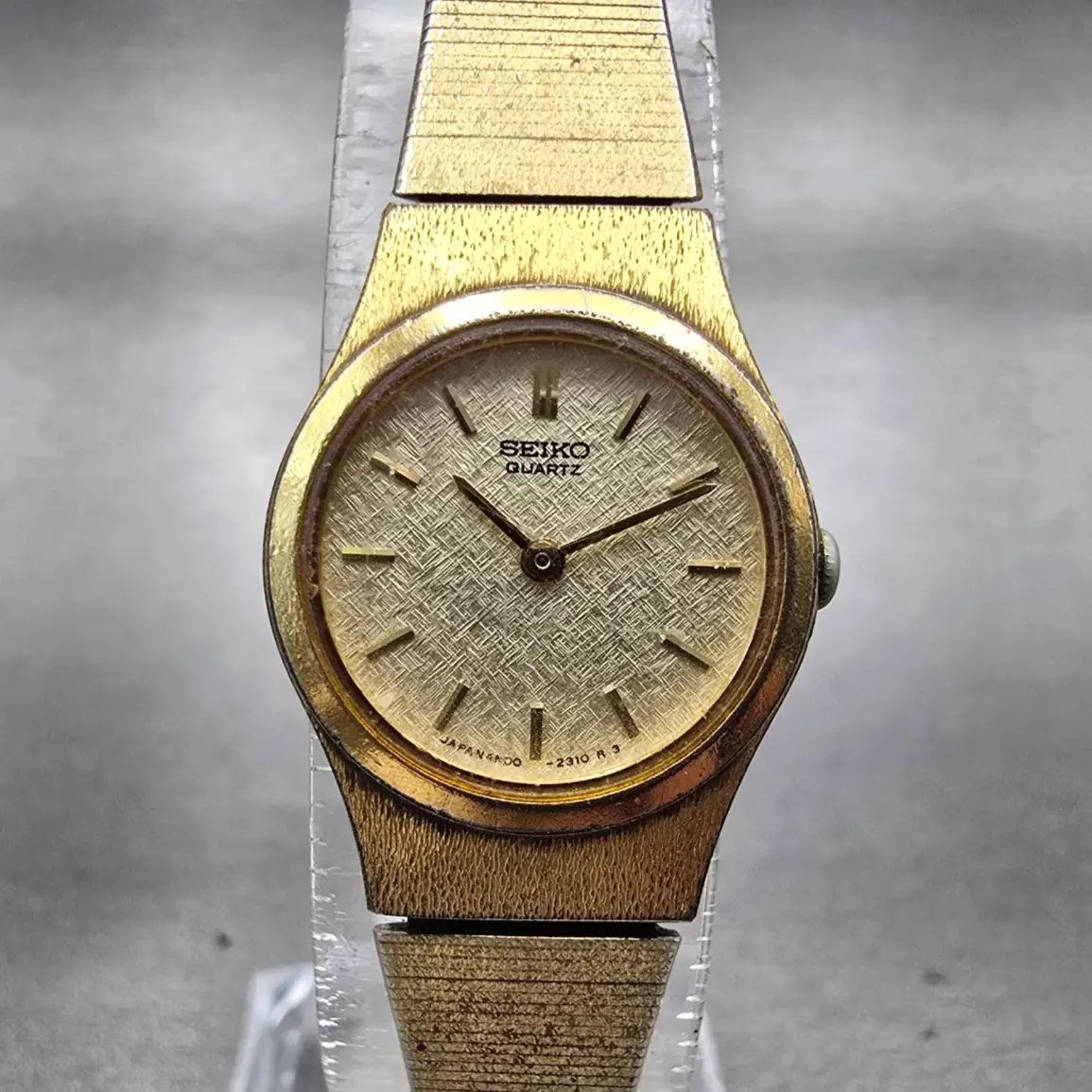 Seiko Watch Women 19mm Gold Dial Gold Tone Round 4N00-0669 New Battery VTG 1230