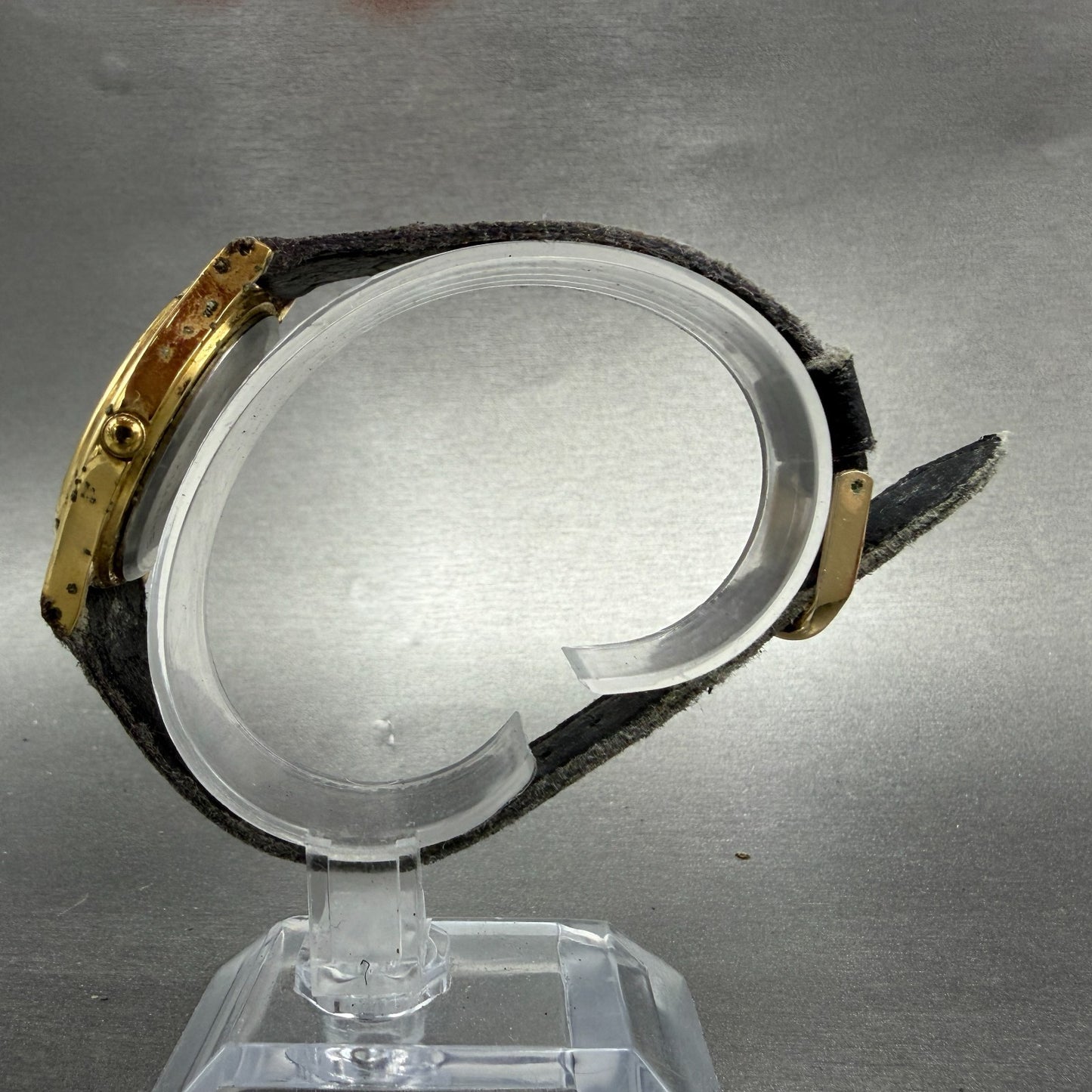 Seiko Alba Watch Unisex 33mm White Dial Gold Tone Round Y136-6A10 New Battery6