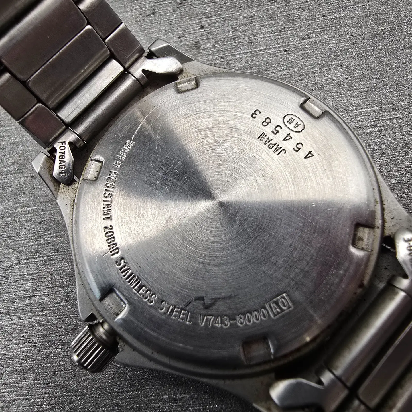 Seiko Alba Carib Watch Men 35mm Black Dial Silver Tone Daydate V743-8000 New Bat10