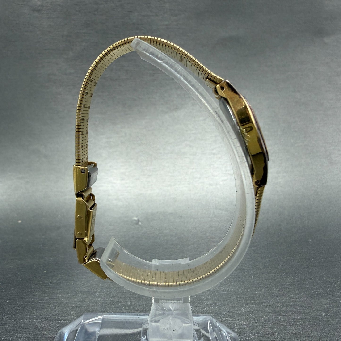 Seiko Watch Women 16mm Champagne Dial Gold Tone Rectangle 2c20-5569 New Battery38