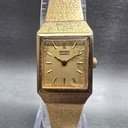 Seiko Watch Women 16mm Gold Dial Gold Tone Rectangle 2C20-5299 New Battery0