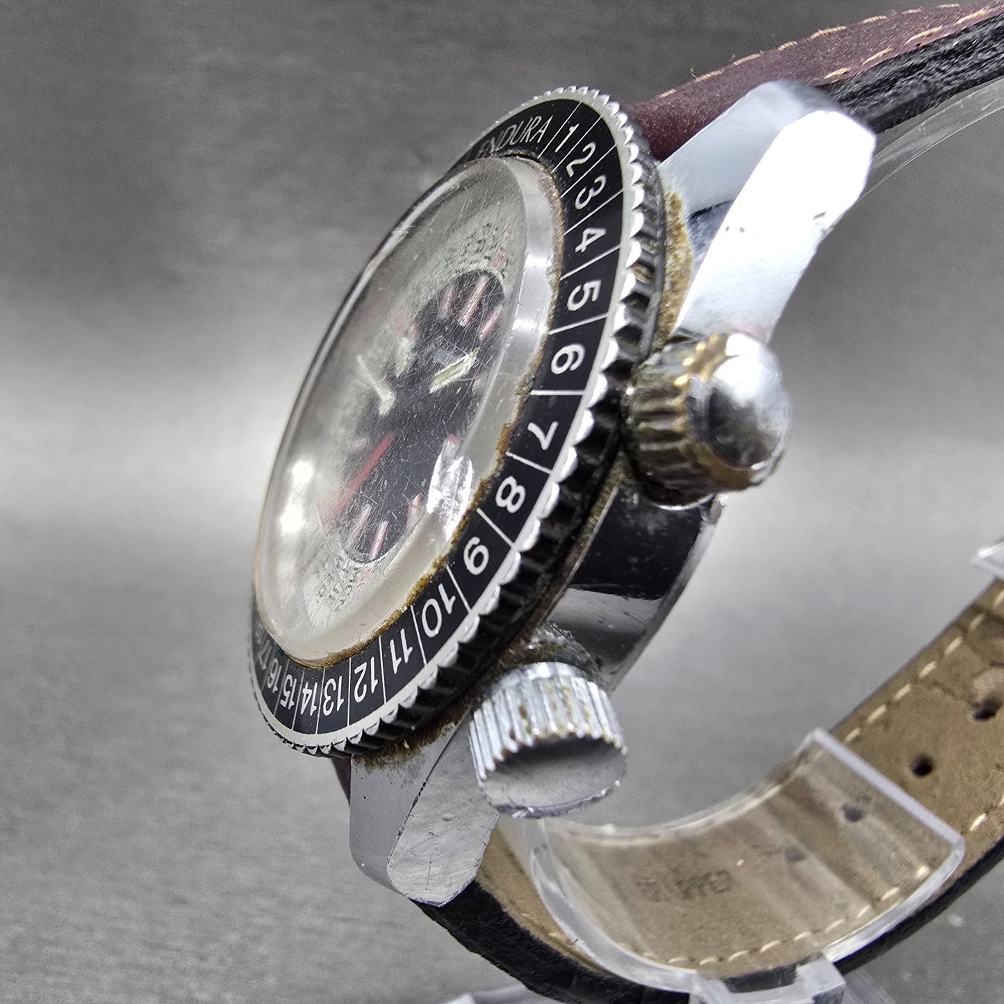 Endura Perpetual Calendar Watch Men 38mm Black Dial Silver Tone Manual Wind PART3