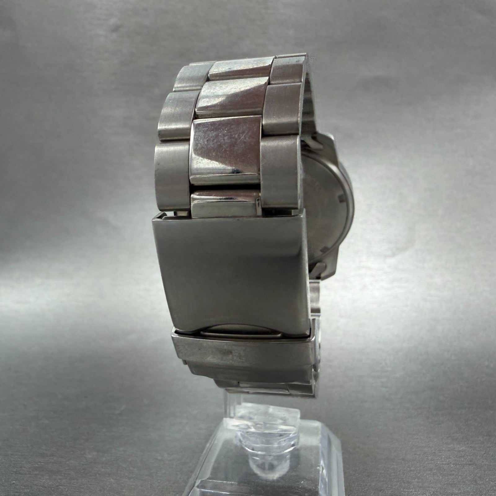 Victorinox Swiss Army Field Watch Men 39mm Silver Dial Steel Date New Battery KL7