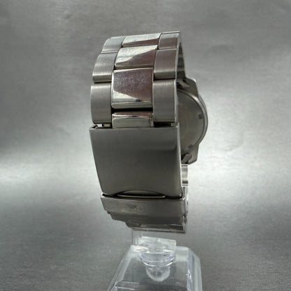 Victorinox Swiss Army Field Watch Men 39mm Silver Dial Steel Date New Battery KL7