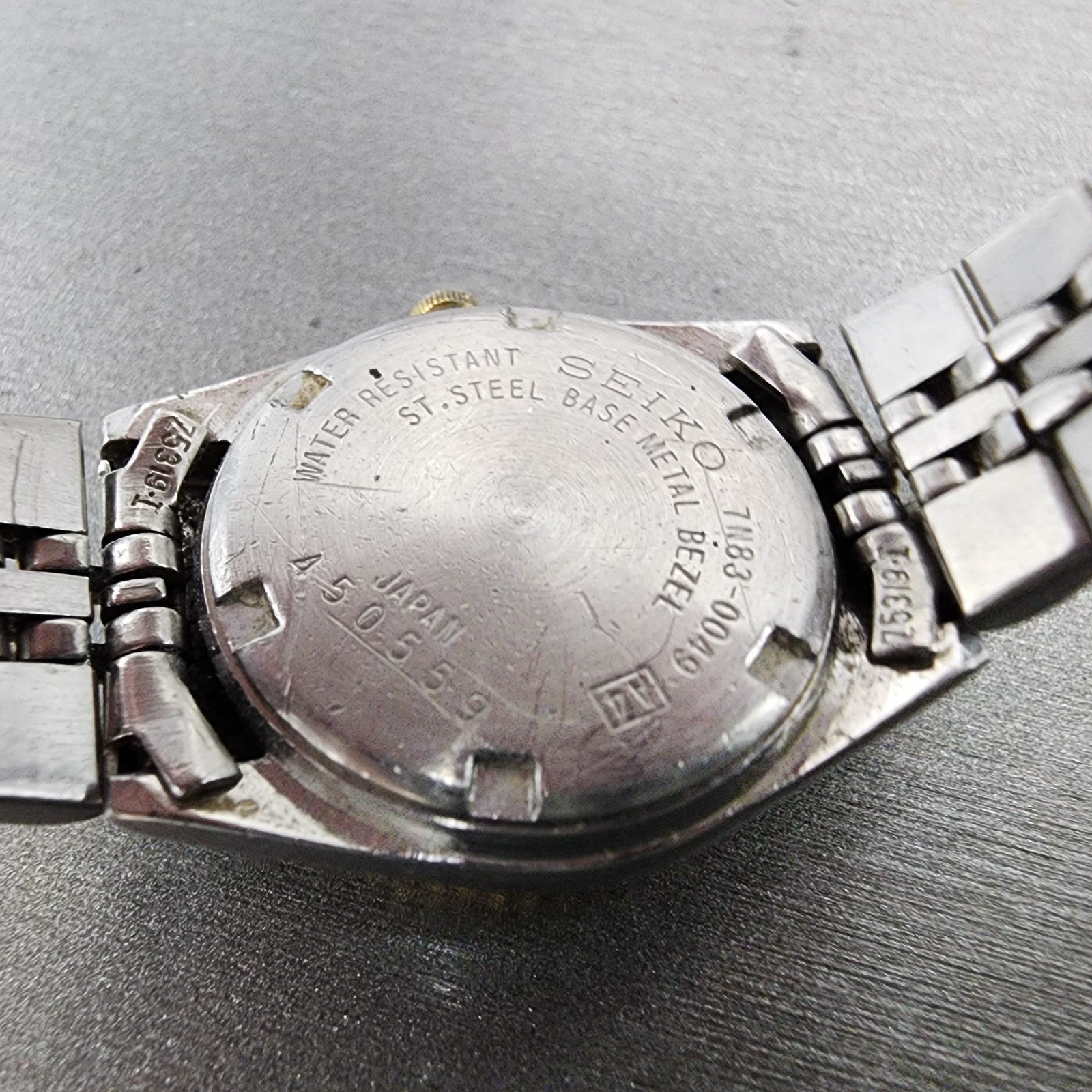 Seiko Watch Women 24mm White Dial Two Tone Daydate Round 7N830049 New Batt AB129