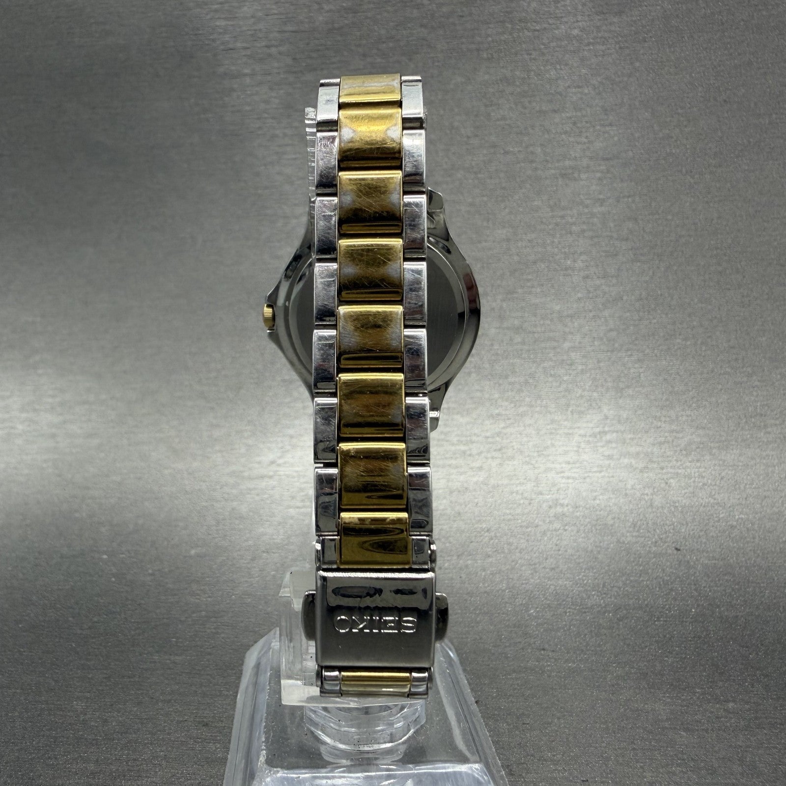 Seiko Watch Women 30mm MOP Dial Two Tone Date 7N820HV0 New Battery7