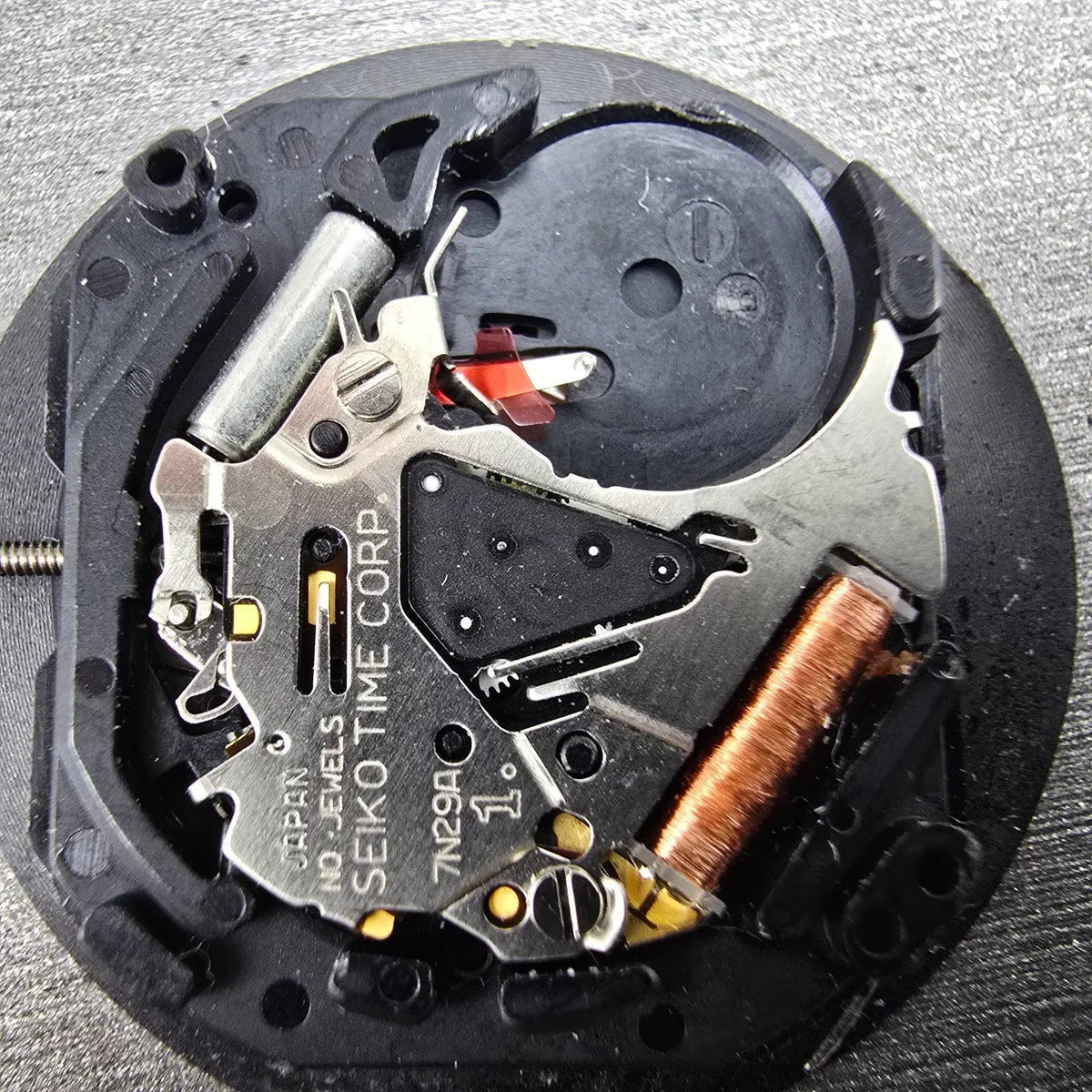 Seiko 7N29A Quartz Movement Date Two Hand Parts Vintage1