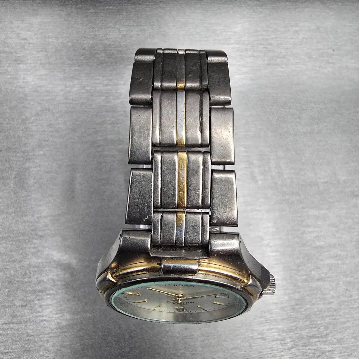 Pulsar Watch Men 35mm White Dial Titanium Date Round VX32-X253 New Battery JP4