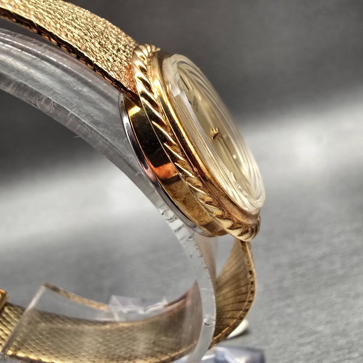 Citizen Watch Women 28mm Champagne Dial Gold Tone Round 4-1509966k Manual Wind3
