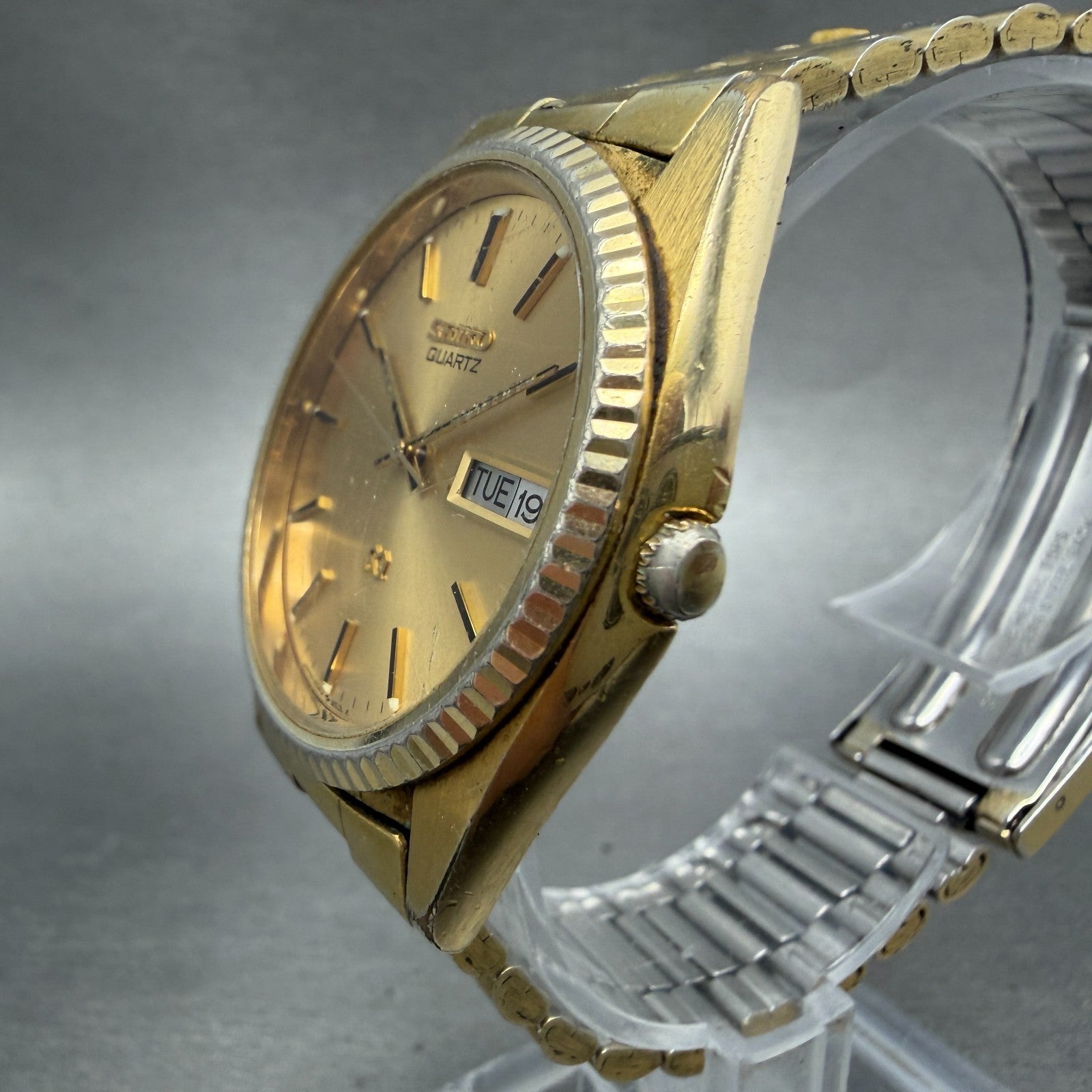 Seiko President SQ Watch Men 37mm Gold Dial Gold Tone Daydate 6923-8089 New BatC2