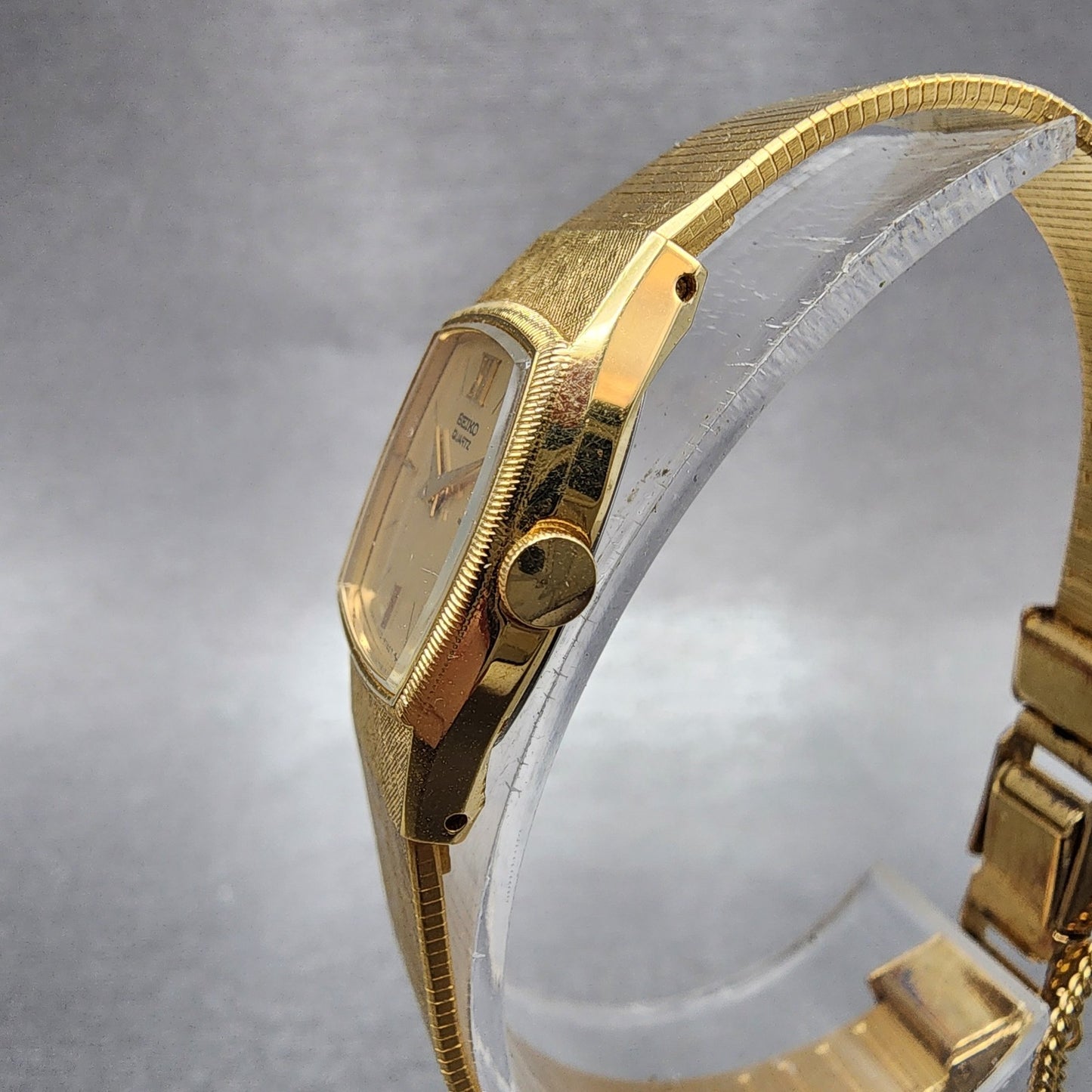 Seiko Watch Women 18mm Champagne Dial Gold Tone Rectangle 14008029 New Battery3