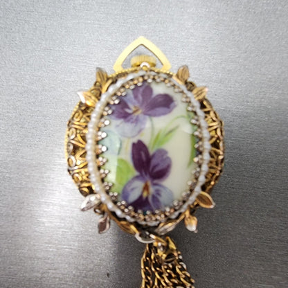 VTG Lucerne Pocket Watch Women Gold Tone Floral Brooch Round Manual Wind PARTS