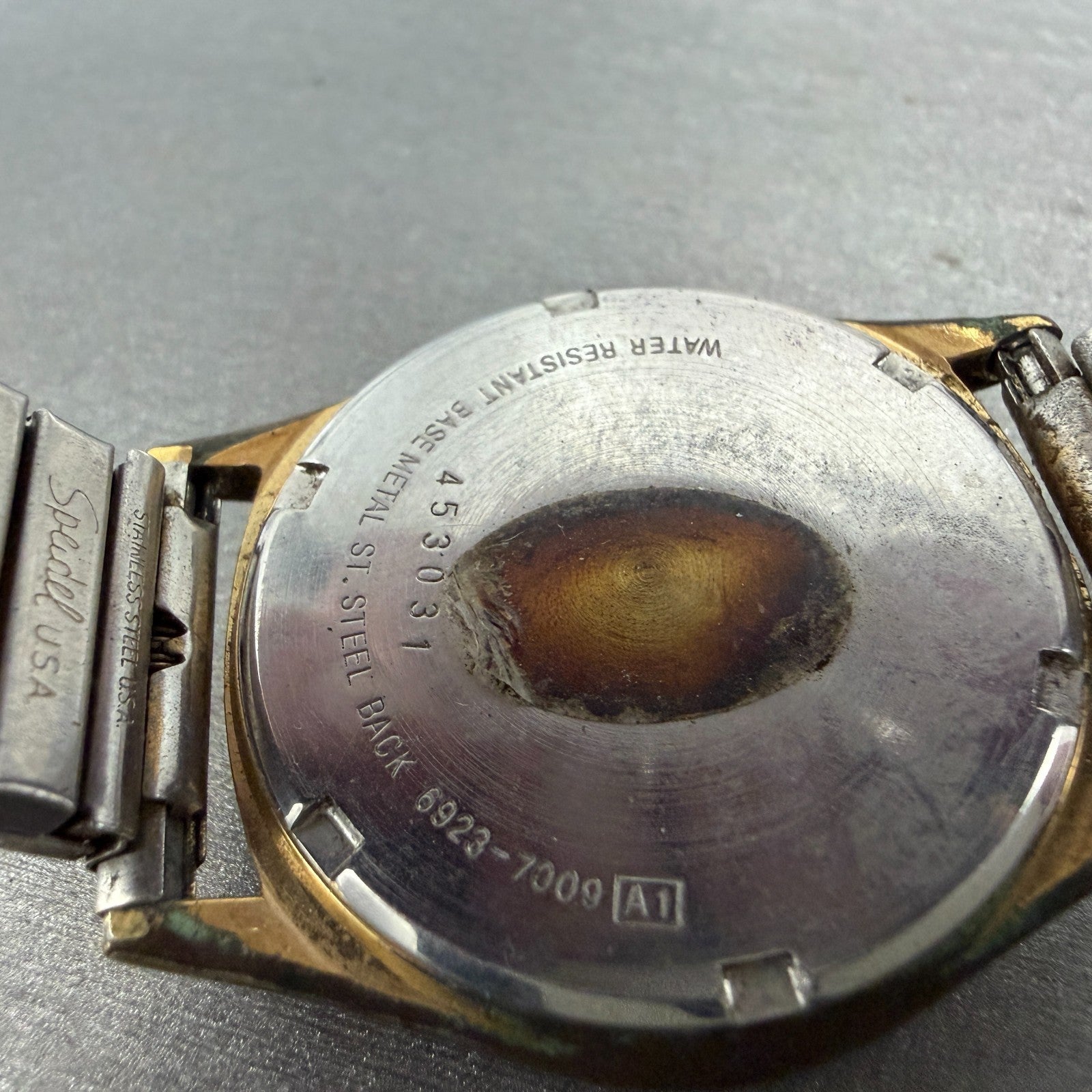 Seiko SQ Watch Men 34mm Silver Dial Gold Tone Daydate Round 6923-7009 PARTS10