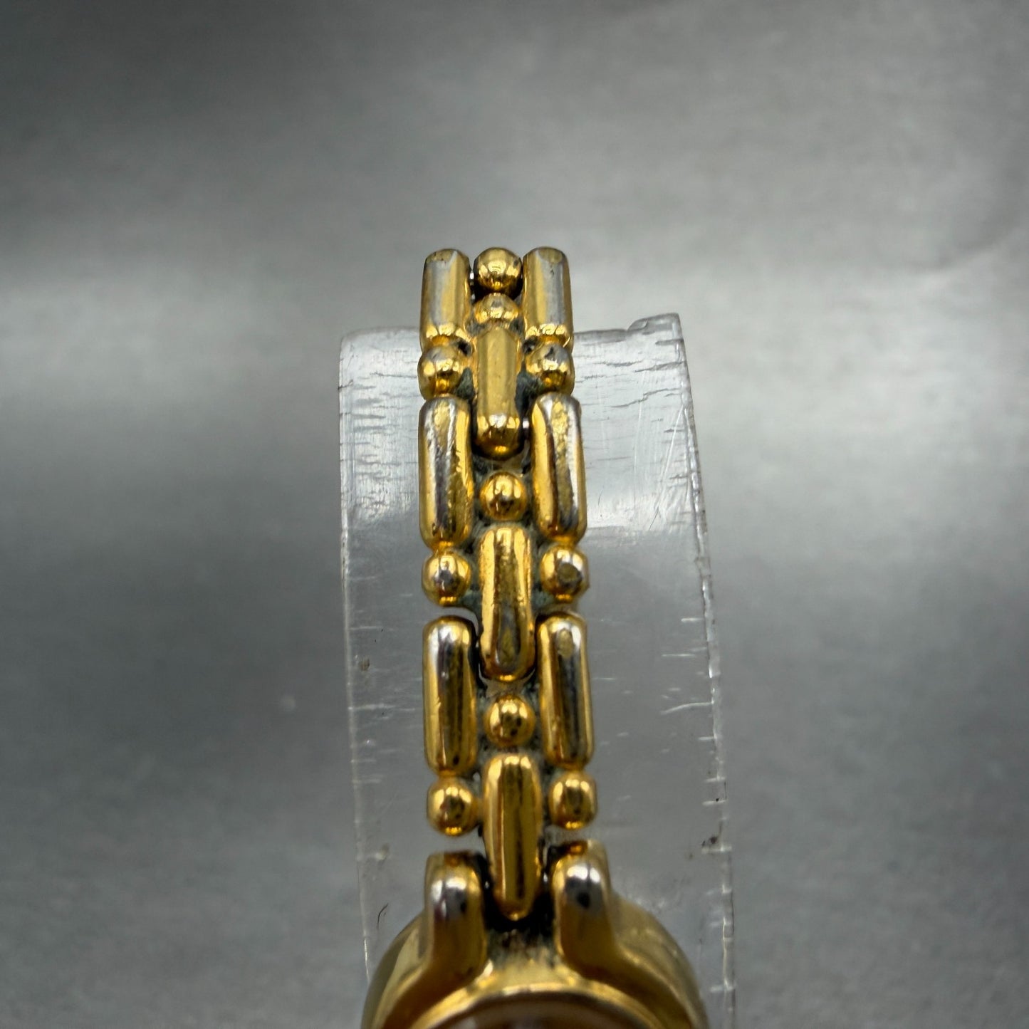 Seiko Watch Women 13mm Champagne Dial Gold Tone Oval 1e20-6039 New Battery VTG4