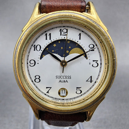 Seiko Alba Success Moon Phase Watch Women 27mm White Dial Gold Tone Date NewBat1