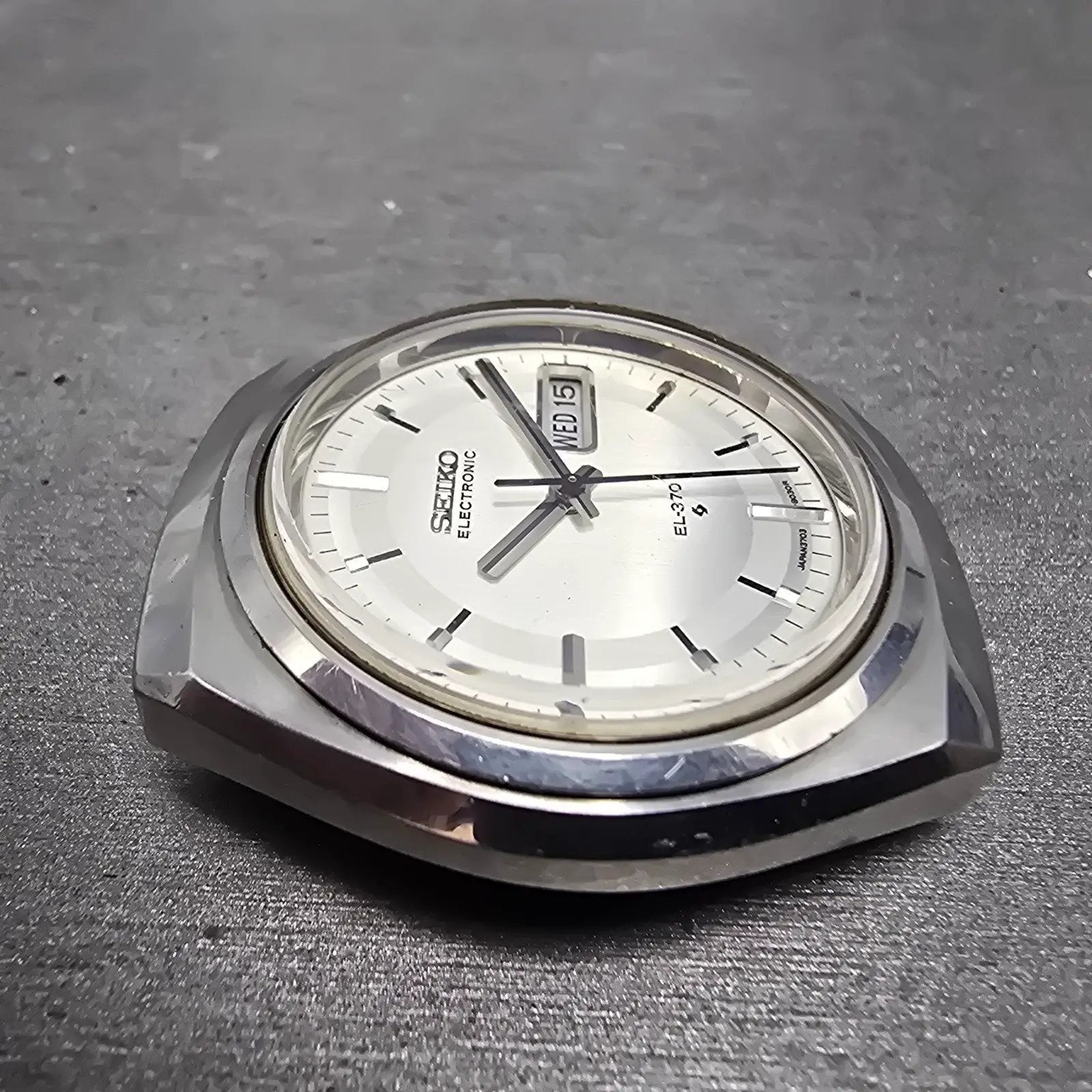Seiko Electronic EL-370 Watch Men 39mm Silver Dial Steel Daydate 3703-8020 PARTS4