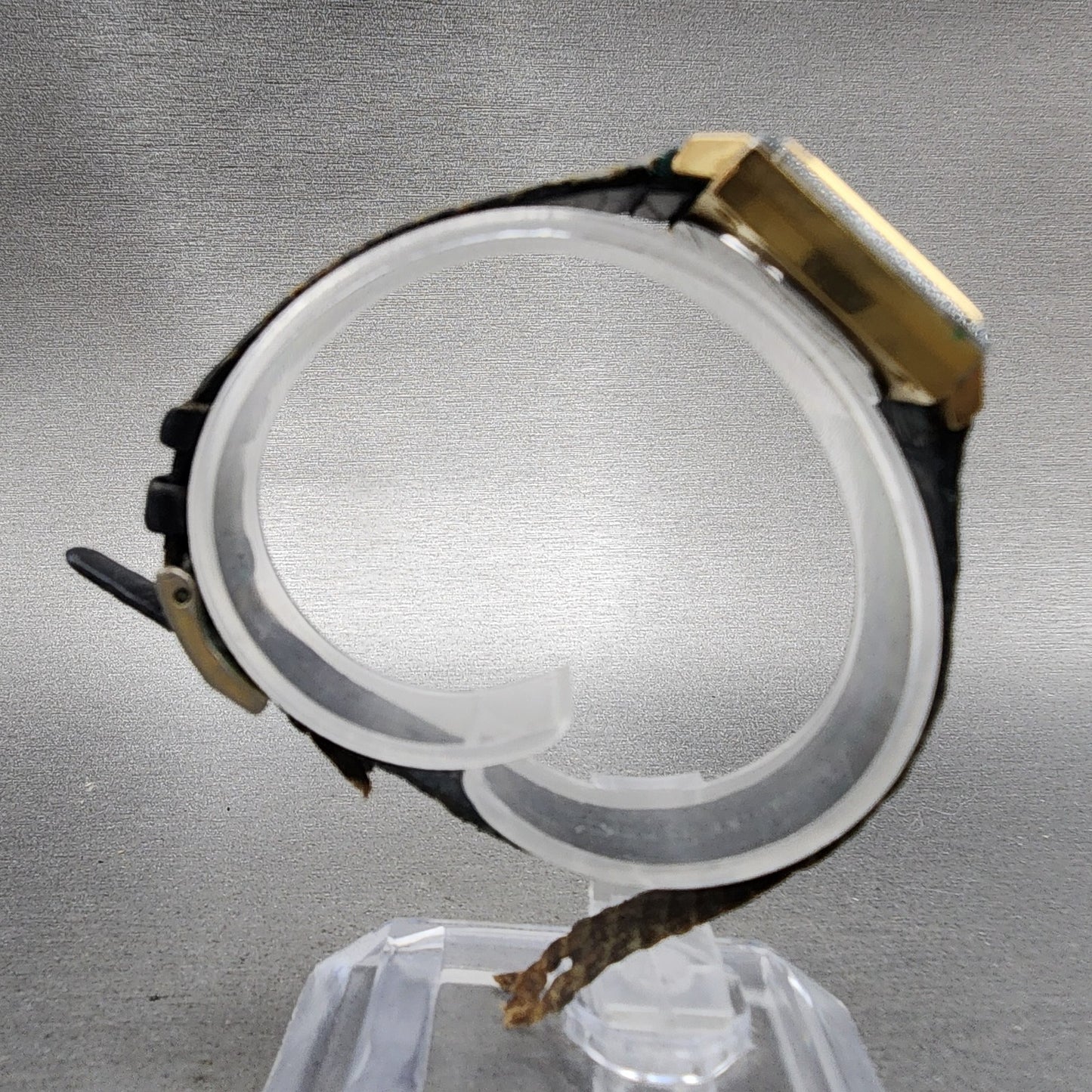 Rado Florence Tank Watch Women 24mm Black Dial Gold Tone Rectangle New Battery7