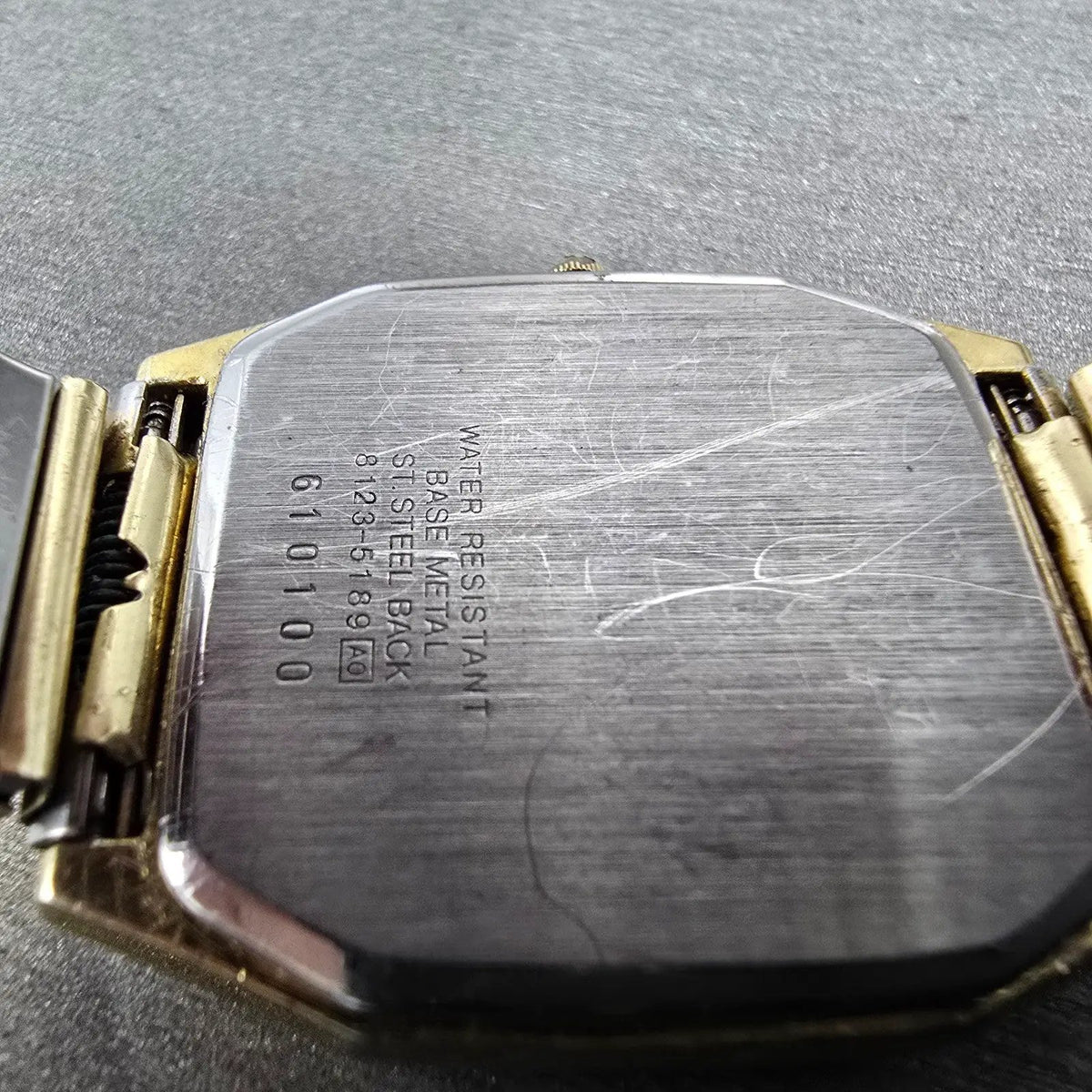 Seiko SQ Tank Watch Men 31mm Gold Dial Gold Tone Octagon 8123-5189 VTG PARTS10