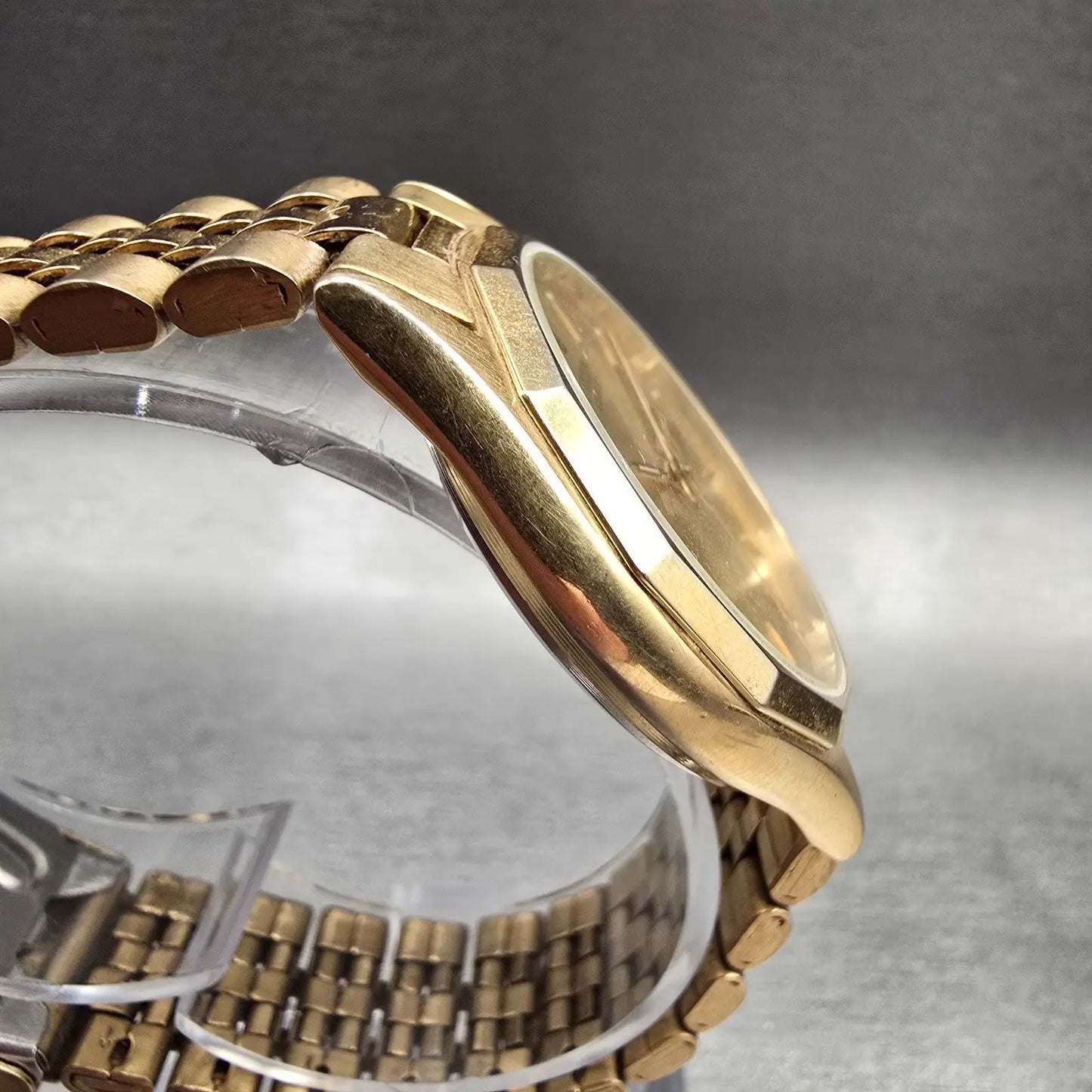 Citizen CQ Watch Men 35mm Gold Dial Gold Tone Daydate Round 6100-K02741 New Batt3