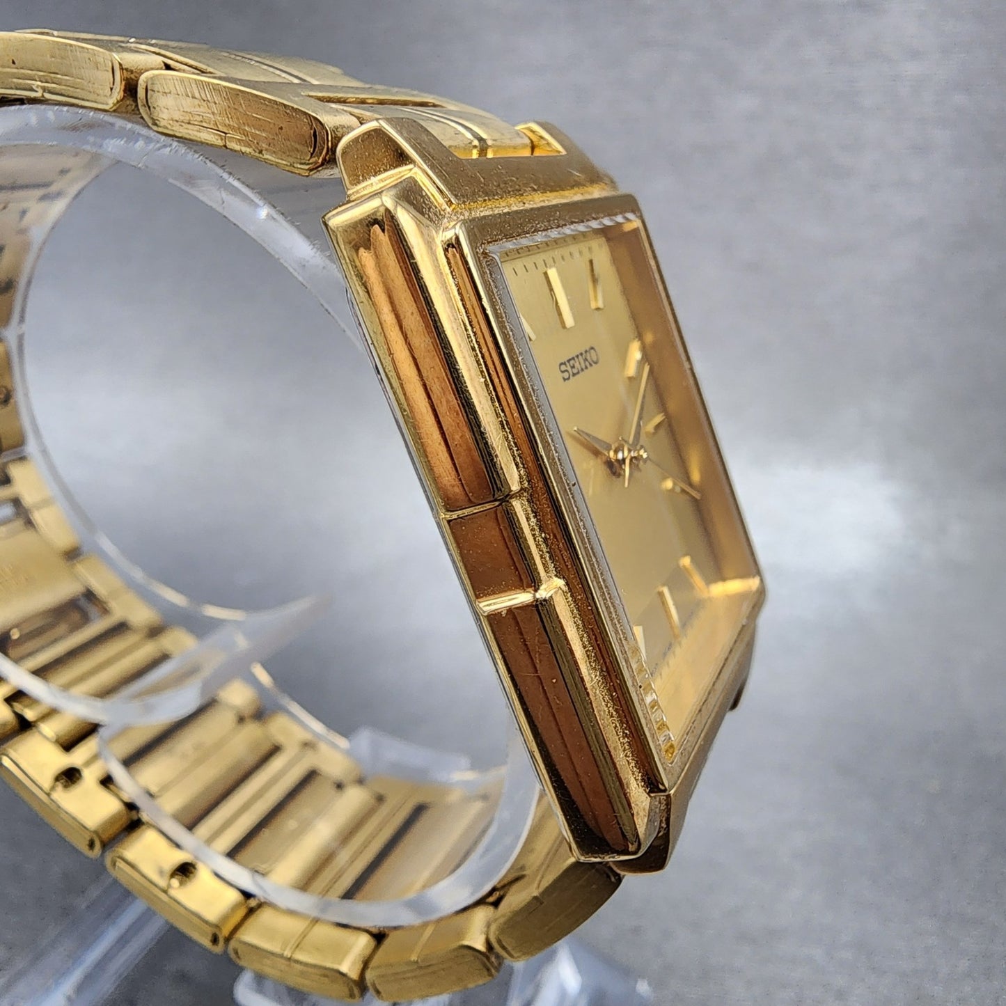 Seiko Tank Watch Men 26mm Champagne Dial Gold Tone Rectangle 7N015C90 New Batt3