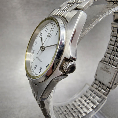 Citizen Q&Q Watch Women 26mm White Dial Silver Tone Round New Battery2
