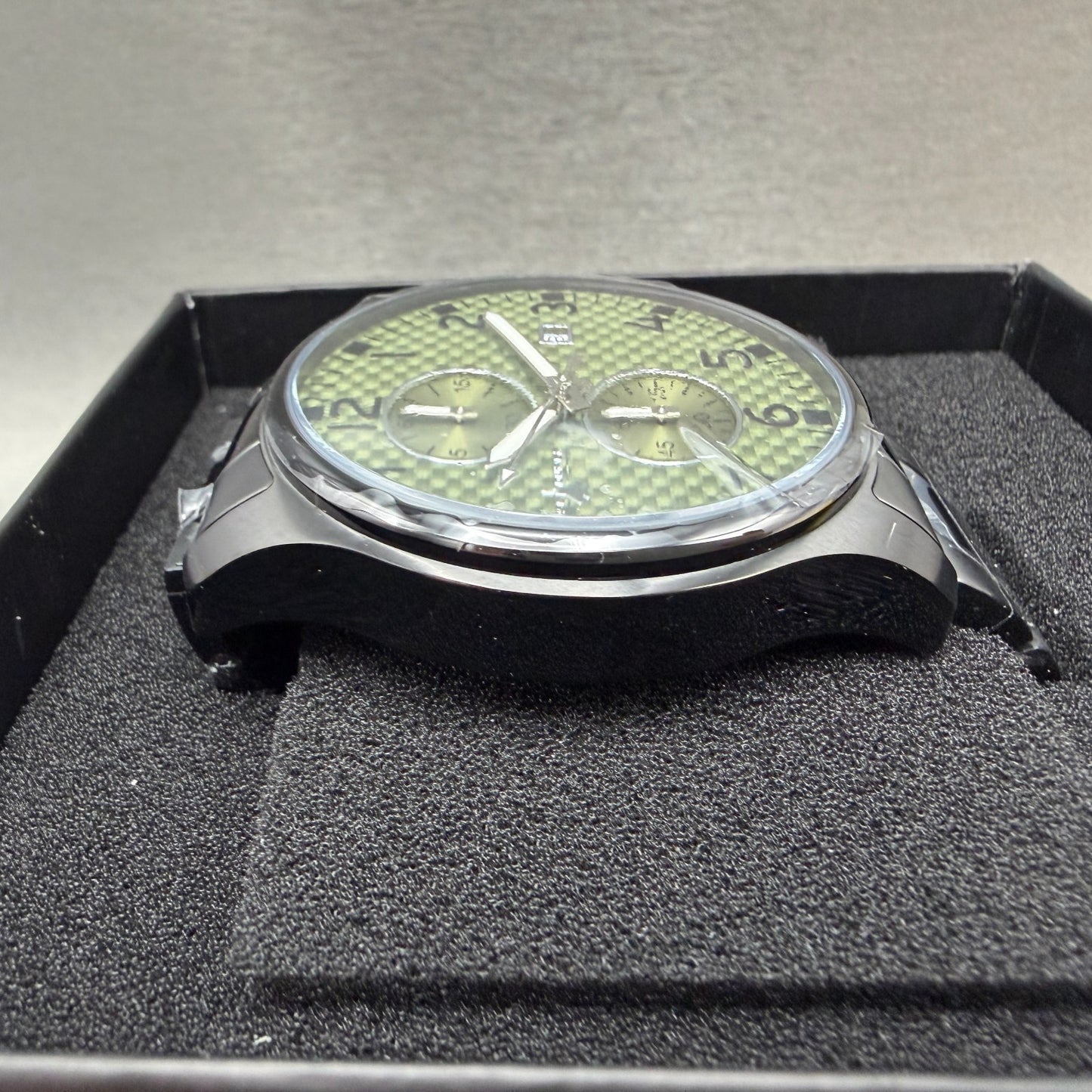 Chase Durer Chronograph Watch Men 48mm Green Carbon Dial Black Date CDW-00993