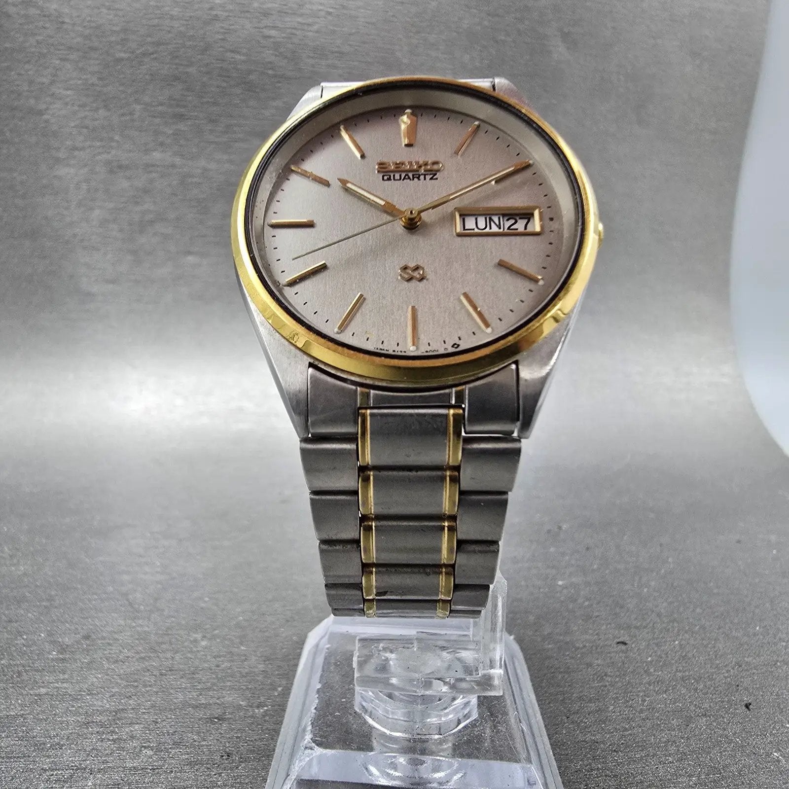 Seiko SQ Watch Men 34mm Silver Dial Two Tone Daydate 8123 PARTS NO CASE BACK7