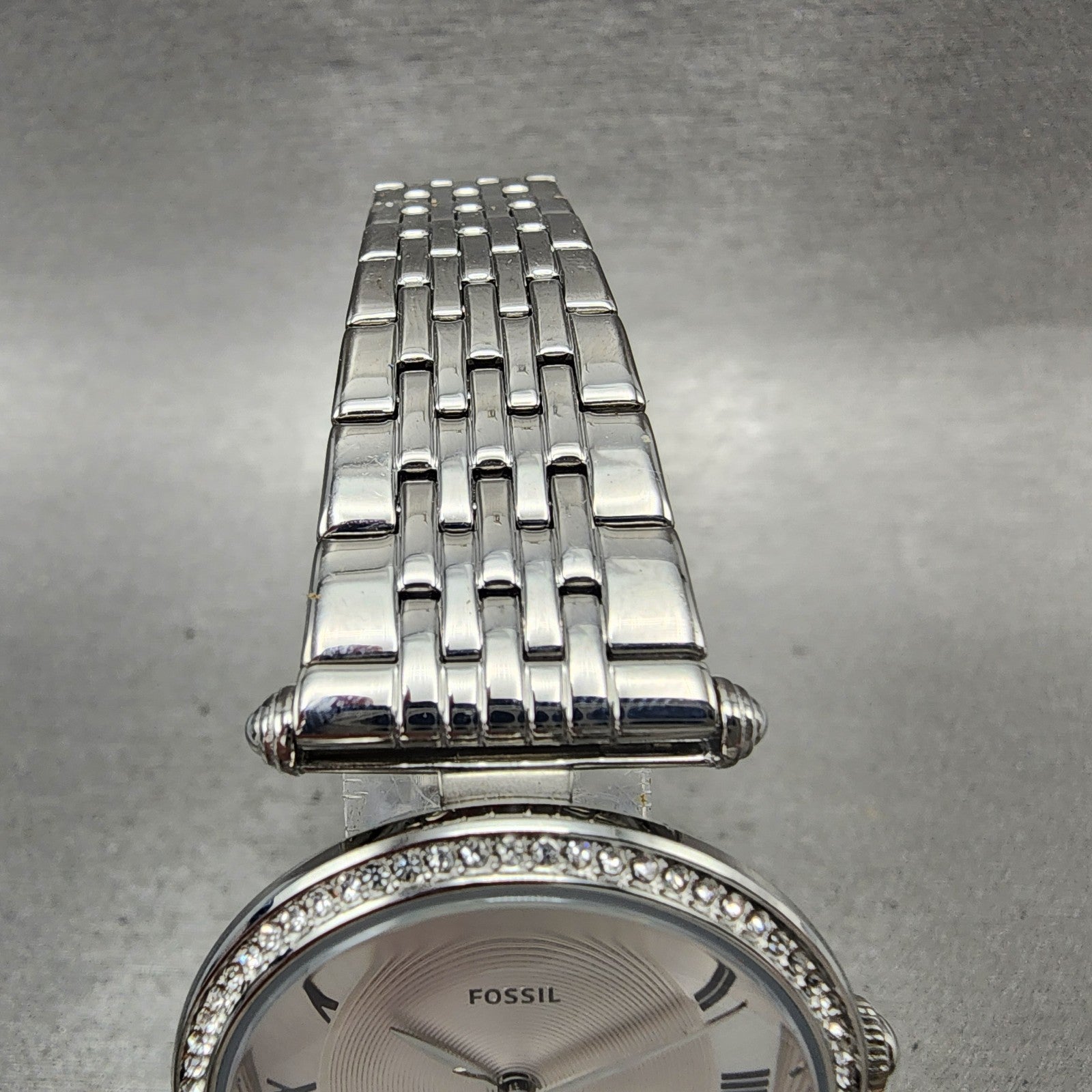 Fossil Lyric Watch Women 32mm Silver Dial Silver Tone ES4712 New Battery4
