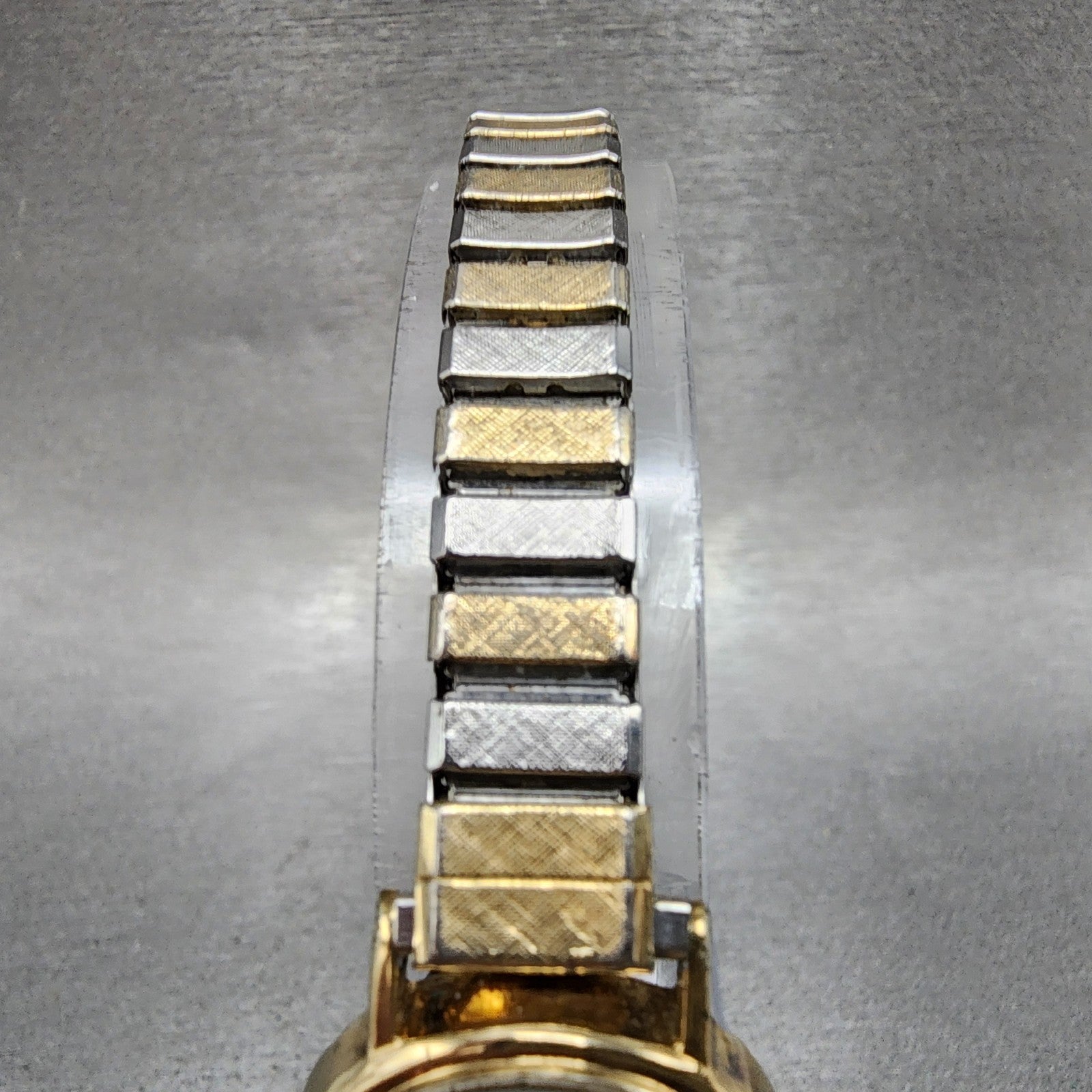 Seiko Digital Watch Women 22mm LCD White Dial Gold Tone Oval B3375050 New Batt4