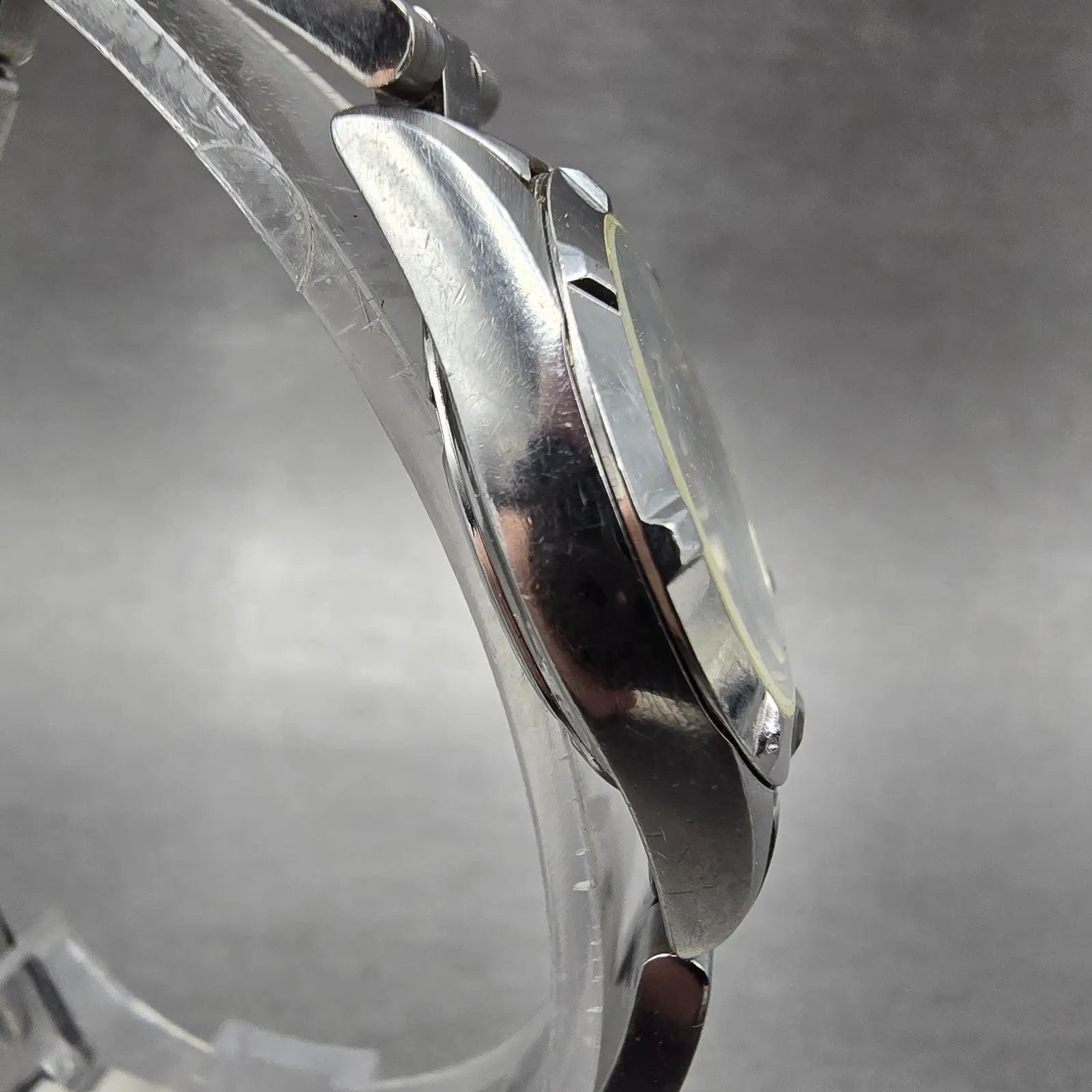 Enicar Watch Women 25mm Silver Dial Silver Tone Date Round 956.083 New Battery3