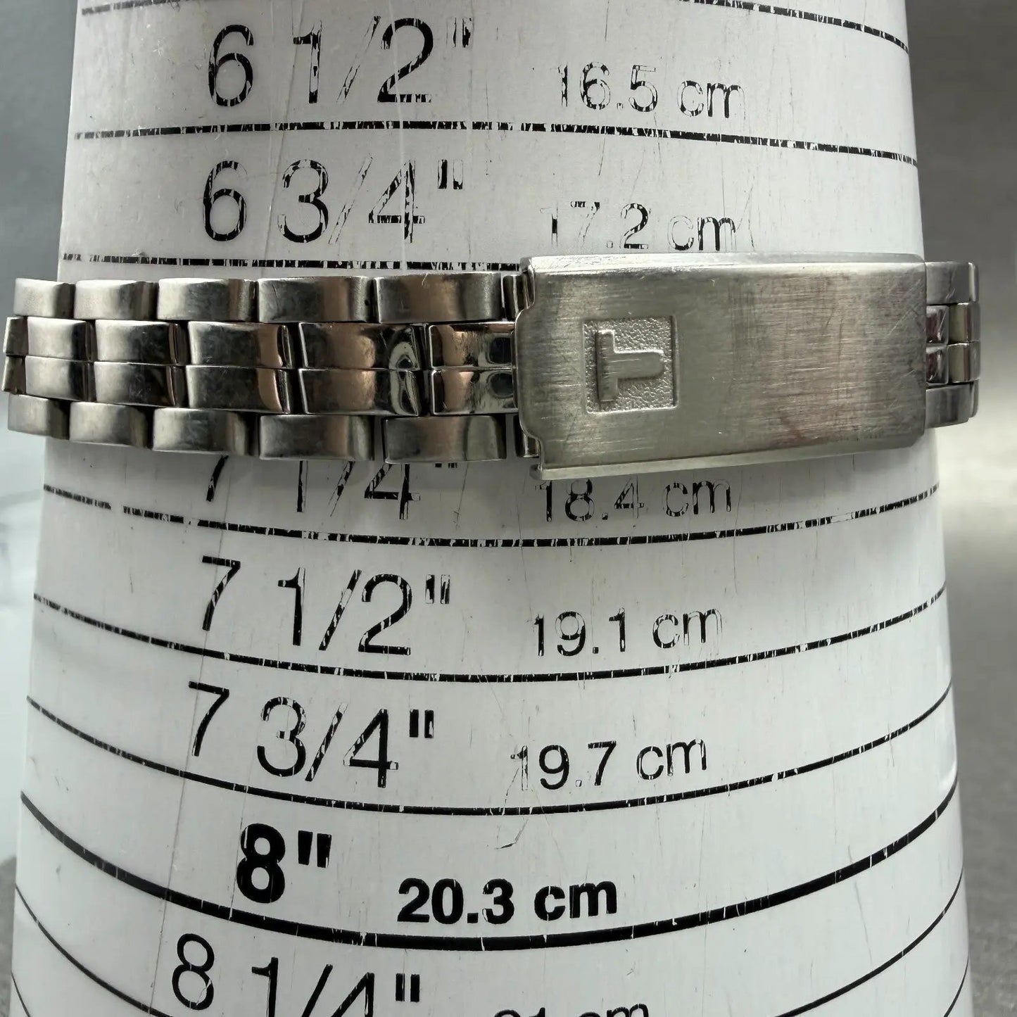 48524118