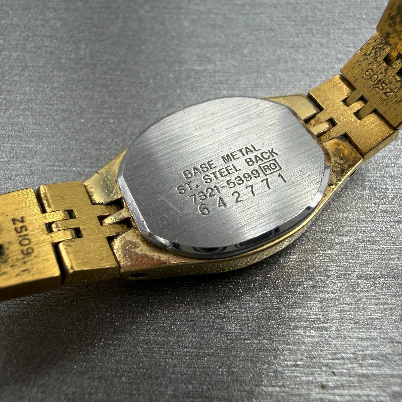 Seiko Watch Women 17mm Champagne Dial Gold Tone Rectangle 7321-5399 New Battery9