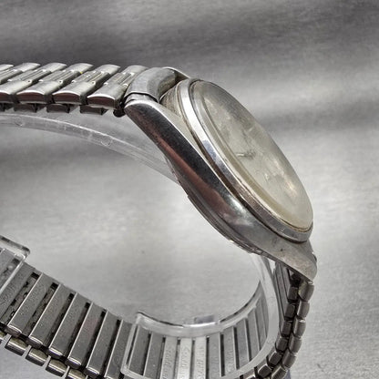 Seiko SQ Watch Men 35mm Silver Dial Silver Tone Date Round 8222-8029 New Battery3