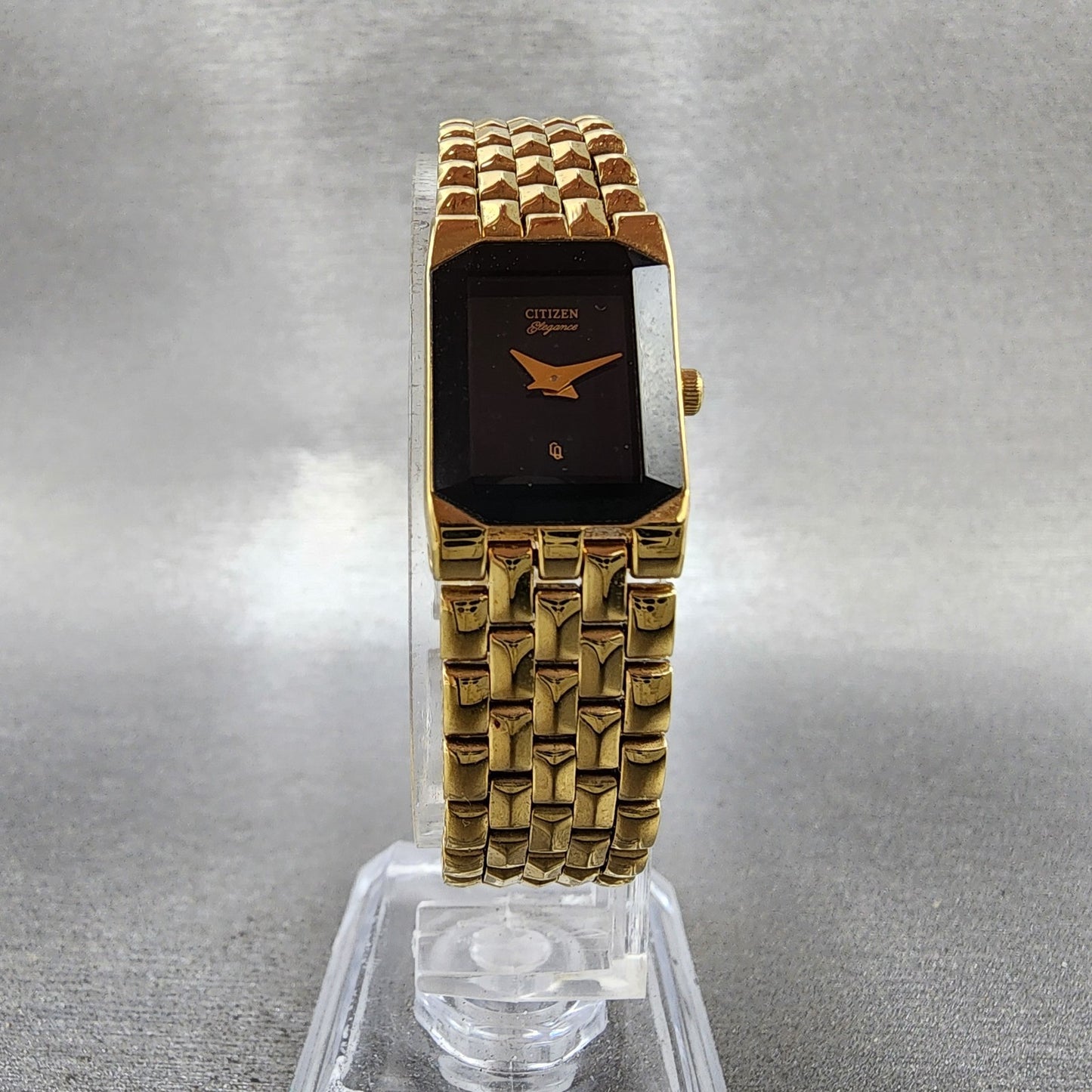 Citizen Elegance CQ Tank Watch Women 14mm Black Dial Gold Tone New Battery5