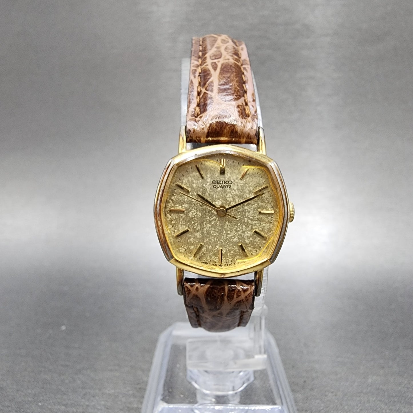 Seiko Watch Women 22mm Champagne Dial Gold Tone Octagon 14215140 New Battery5