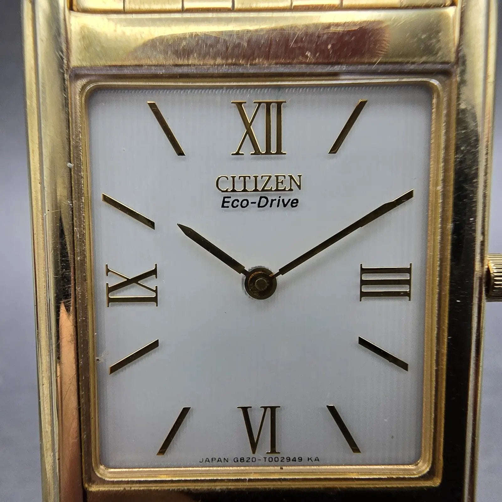 Citizen Eco-Drive Tank Watch Men 28mm White Dial Gold Tone G820-T001688 Runs UKl1