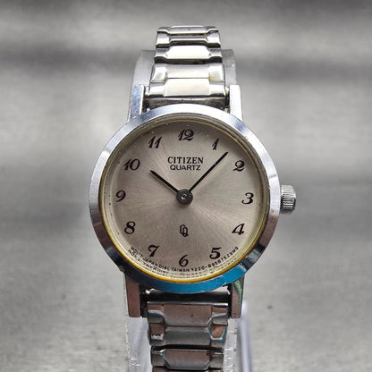 Citizen CQ Watch Women 21mm Silver Dial Silver Tone Round 3220-891236 New Batt0