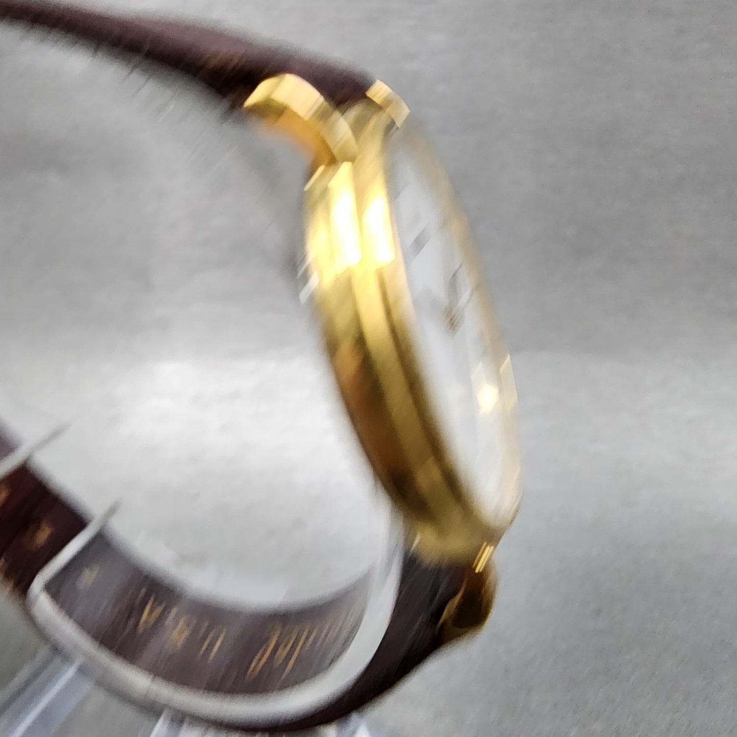 Movado Watch Men 34mm White Dial Gold Tone Date Round 87A40887 New Battery4
