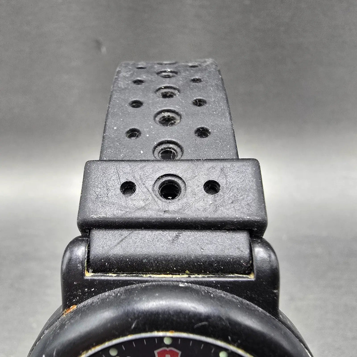 Victorinox Swiss Army Renegade Watch Men 38mm Black Dial Black Tone Date PARTSkp5