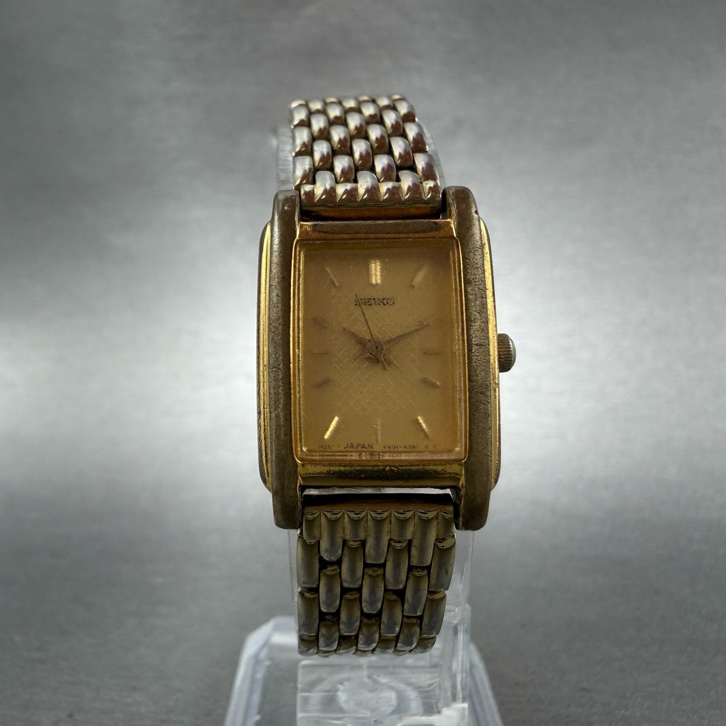 Seiko Tank Watch Women 18mm Champagne Dial Gold Tone V401-5650 New Battery VB5