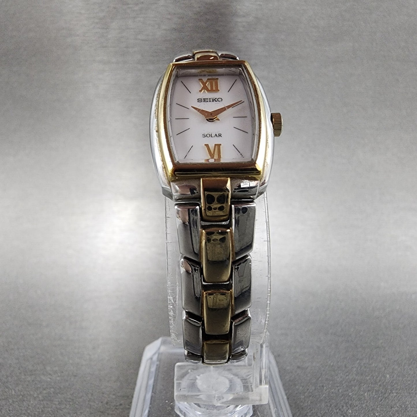 Seiko Solar Watch Women 18mm White Dial Two Tone Rectangle V115-0AA0 Works