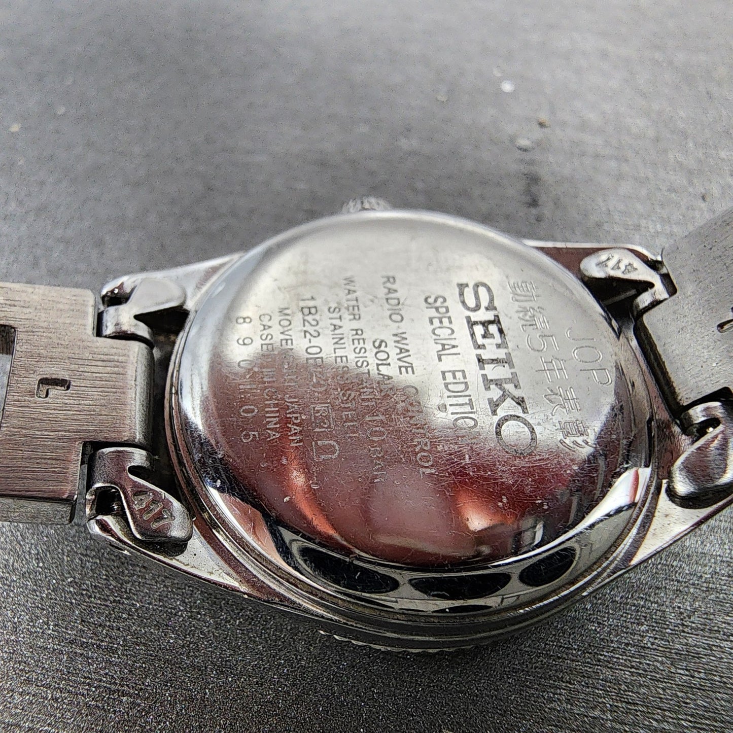 Seiko Solar Watch Women 25mm White Dial Silver Tone Date Round 1B220BZ0 Runs9