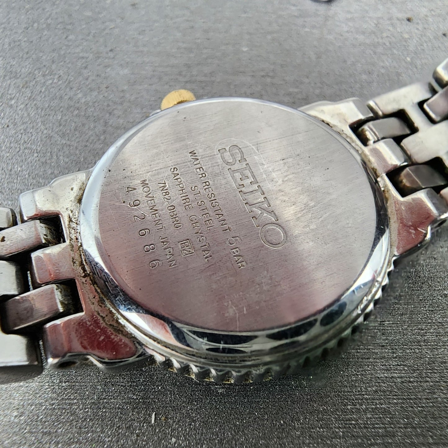 Seiko Watch Women 27mm MOP Dial Two Tone Date Round 7N820BR0 New Battery9