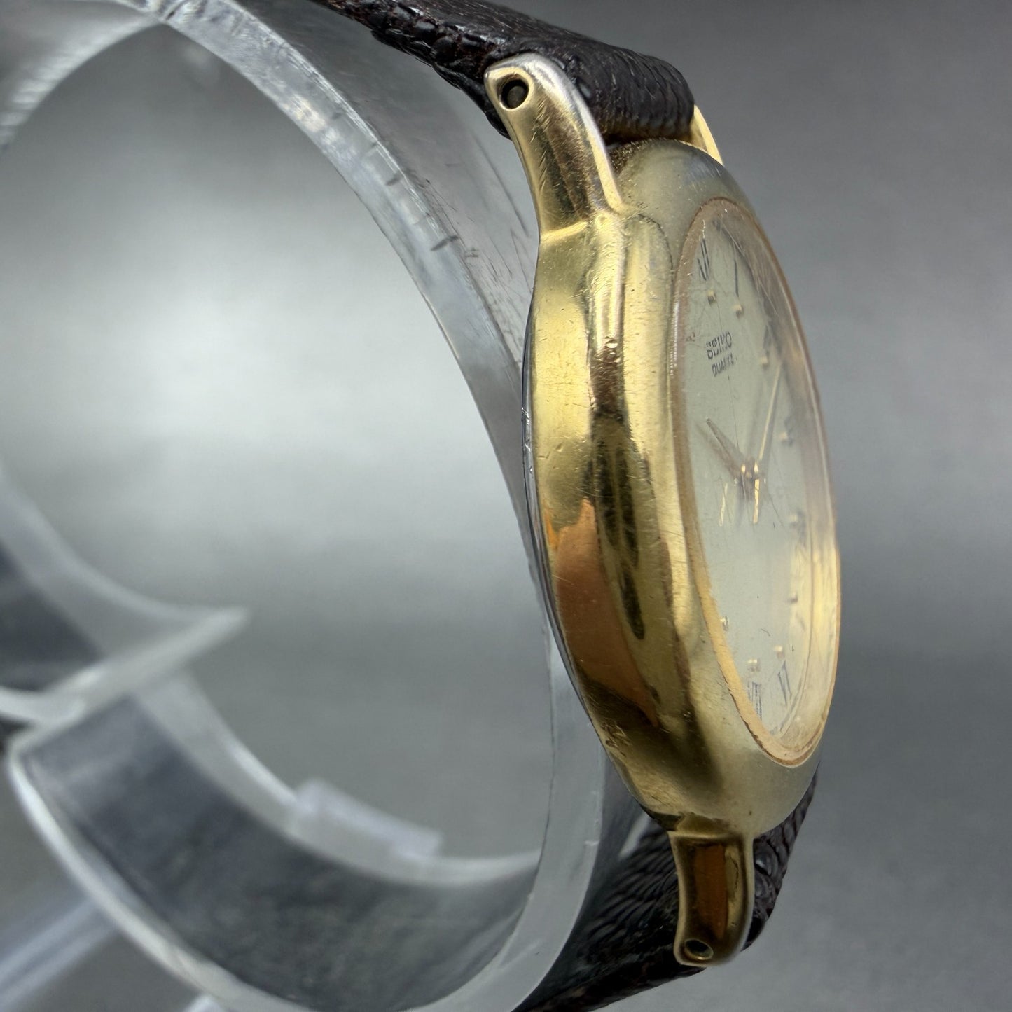 Seiko Watch Women 26mm Champagne Dial Gold Tone Round 4N00-0081 New Battery3