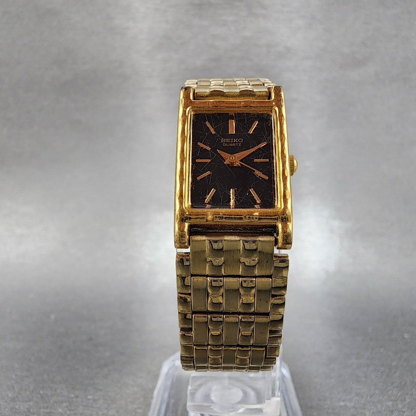 Seiko Tank Watch Women 16mm Black Dial Gold Tone Rectangle 1N015A69 New Battery5