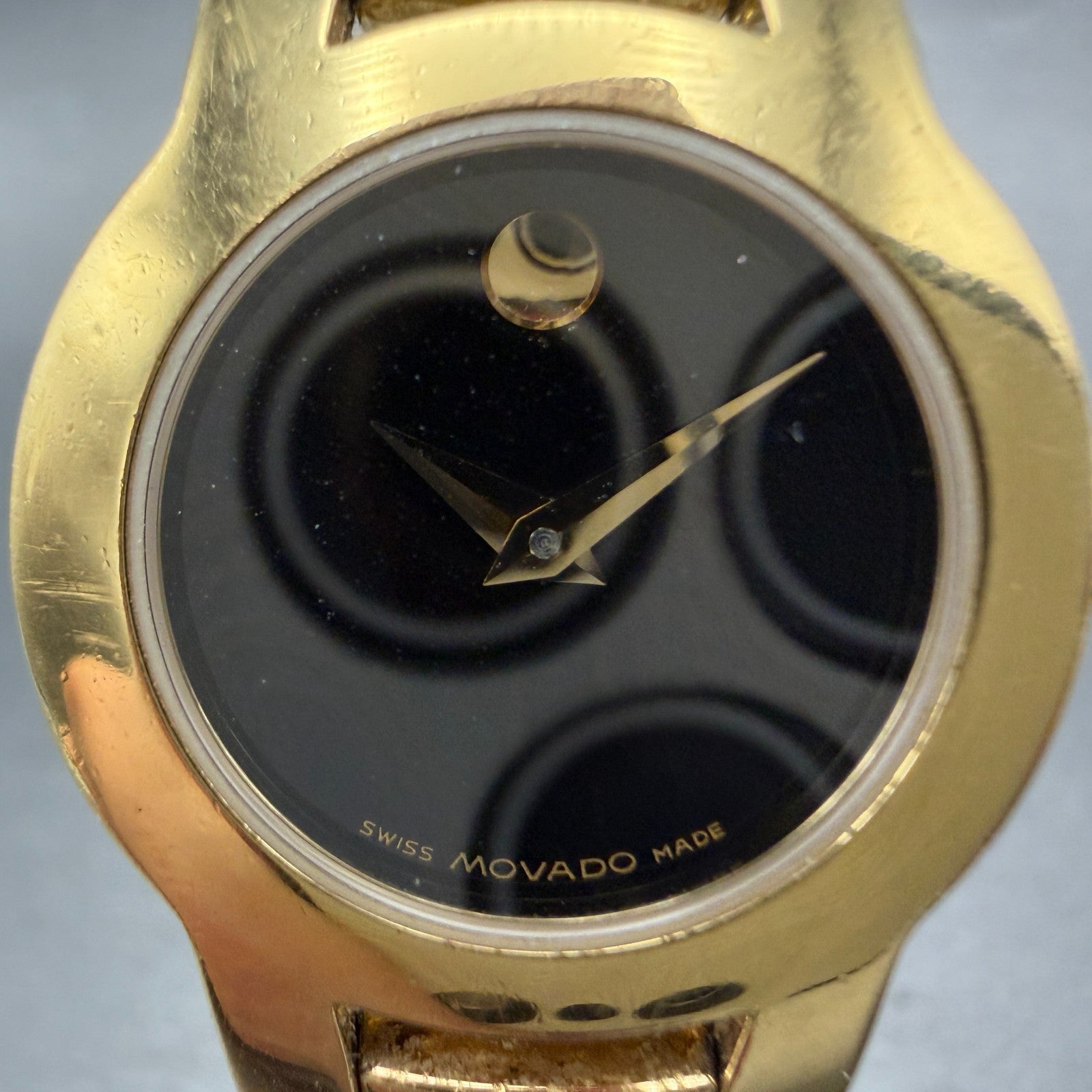 Movado Amorosa Watch Women 24mm Black Dial Gold Tone Round 88 E4 1842 New Batter1